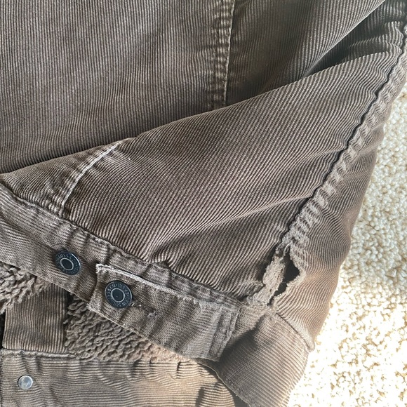Men’s brown Levi’s corduroy Sherpa jacket in medium. - Picture 7 of 8